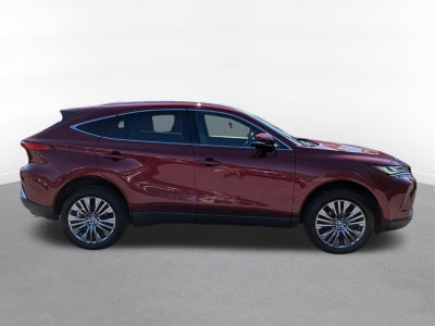 2022 Toyota Venza XLE