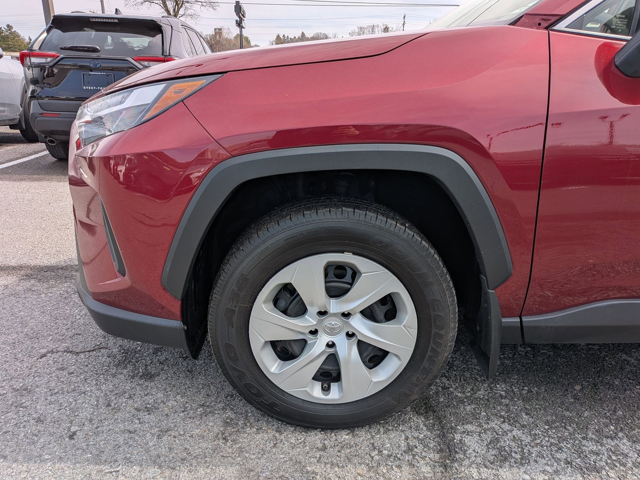 2023 Toyota RAV4 LE
