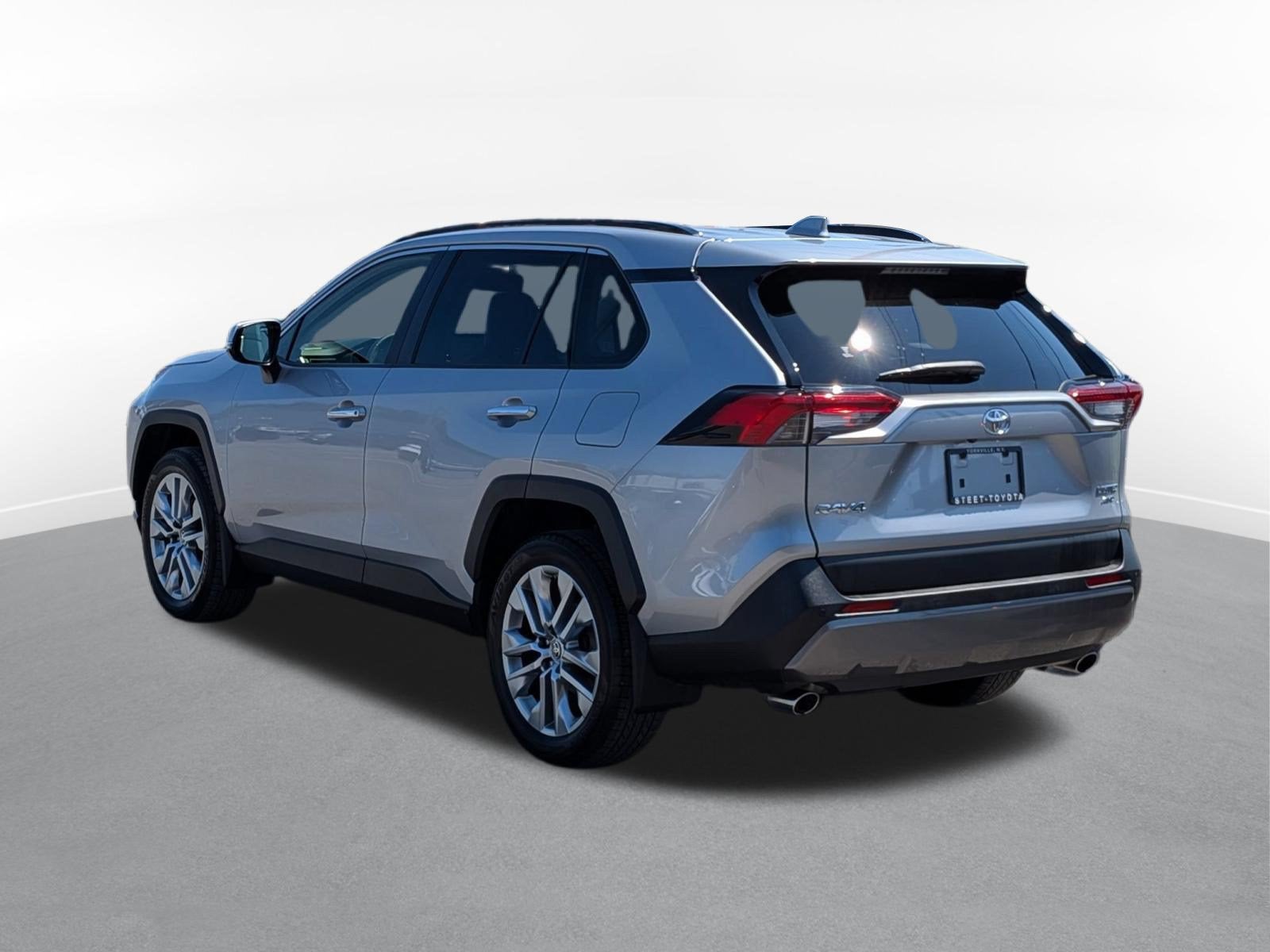 2019 Toyota RAV4 Limited w/ Advanced Teck & Cold Weather Pkg