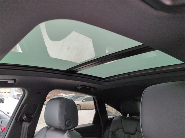 2023 Audi Q5 Sportback 45 S line Premium Plus quattro