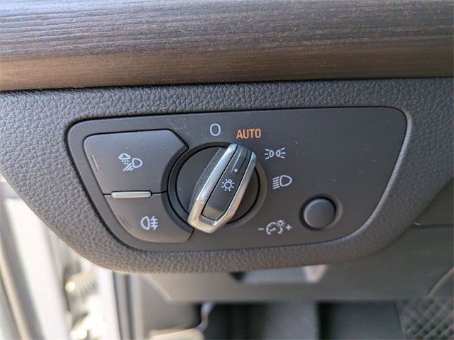 2023 Audi Q5 40 Premium quattro