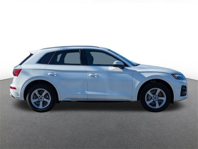 2024 Audi Q5 40 Premium quattro