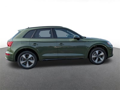 2025 Audi Q5 40 Premium quattro