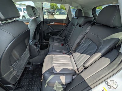 2023 Audi Q5 45 S line Premium quattro