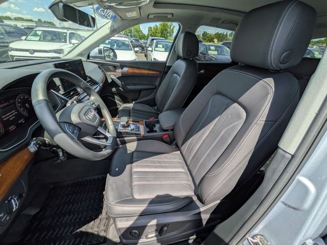 2023 Audi Q5 45 S line Premium quattro