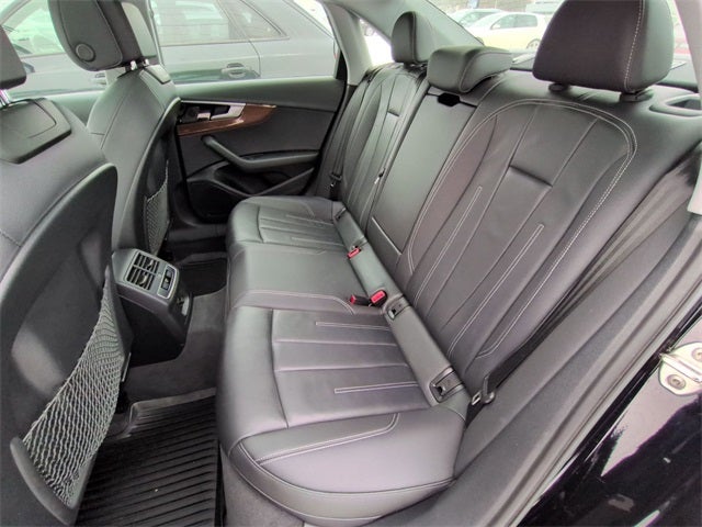 2023 Audi A4 40 Premium quattro